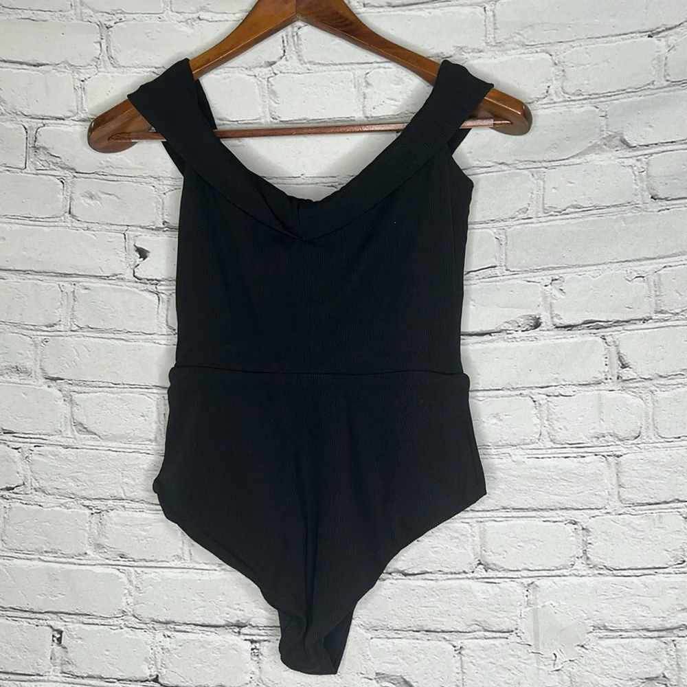 L*Space One-Piece Black Swimsuit Size 8 Excellent Condition